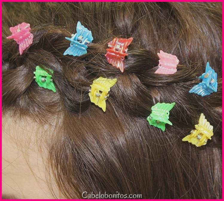 Cabeleireiro fácil para rapariga: amarrar o cabelo e é isso?