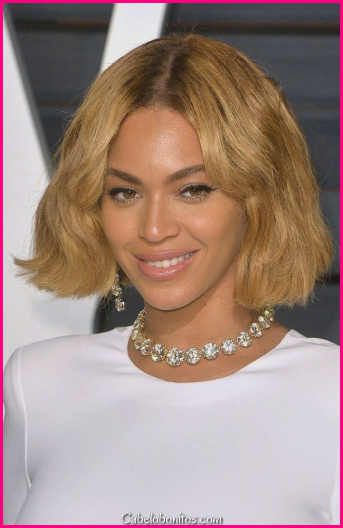 18 deslumbrantes penteados curtos para as mulheres negras