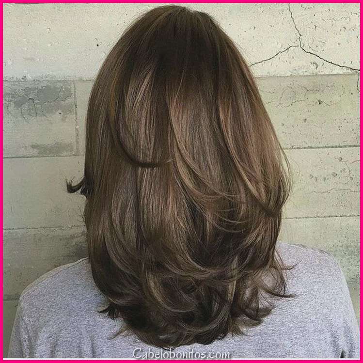 Longo e longo golpe de cabelo das mulheres gradiente: qual penteado escolher de concórdia com o tipo de rosto?