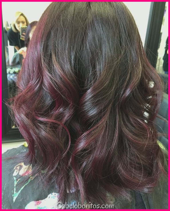 Idéias da cor do cabelo de Borgonha - marrom com vermelho, roxo e marrom