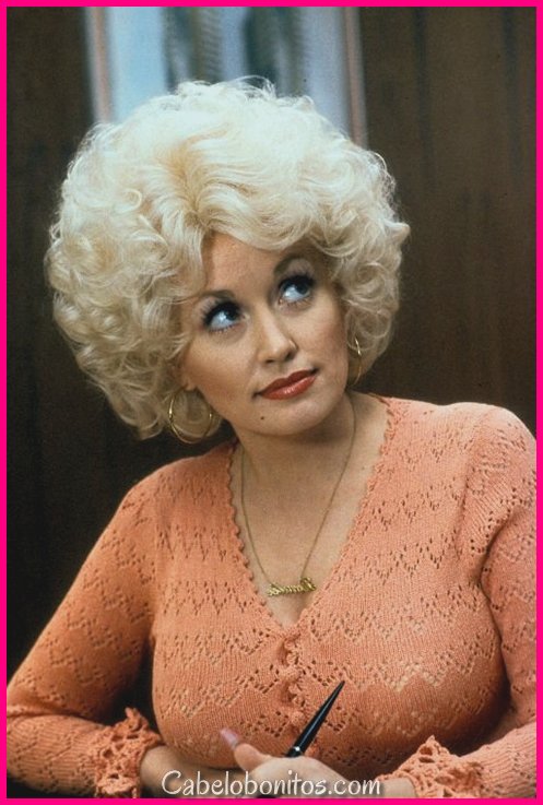 Melhor de Dolly Parton penteados: 39 fotos para sua inspiração