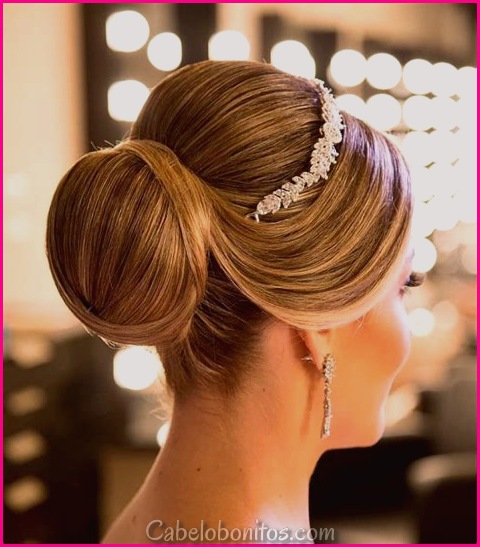 Inspirações de penteados de celebridades para eventos especiais